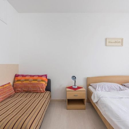 Peskera Apartments Tomicic Пореч Екстериор снимка