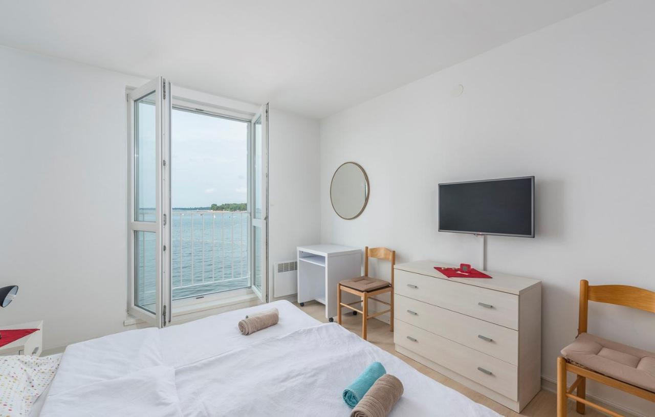 Peskera Apartments Tomicic Пореч Стая снимка